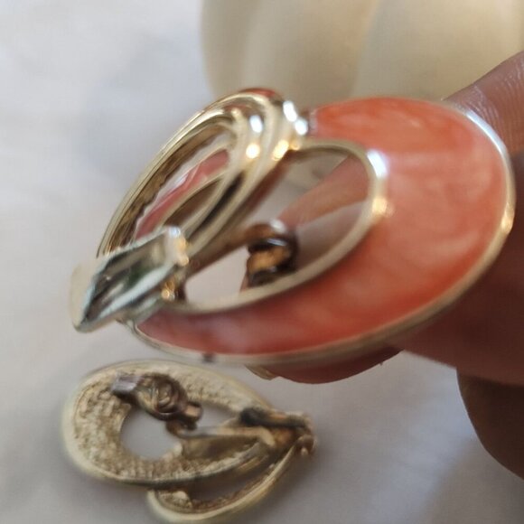 Earrings - Picture 5 of 6